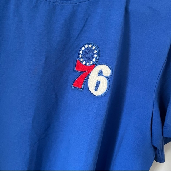 Pro Standard NBA Philadelphia 76ERS Classic Boxy Crop Tee Size Medium NWT - Picture 7 of 16